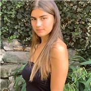 Estudiante de magisterio que imparte clases de español